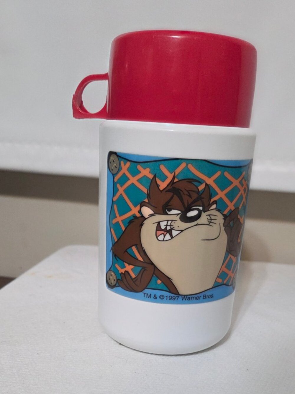 Vintage TAZ Tasmanian Devil Thermos w/Lid 1997 Warner Brothers Looney Tunes RED